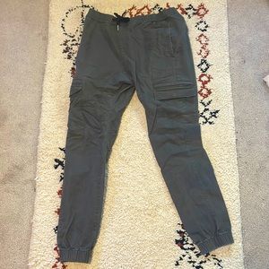 Like new dark grey/chrome Zanerobe (Australian) joggers. Size 34. Up your style!